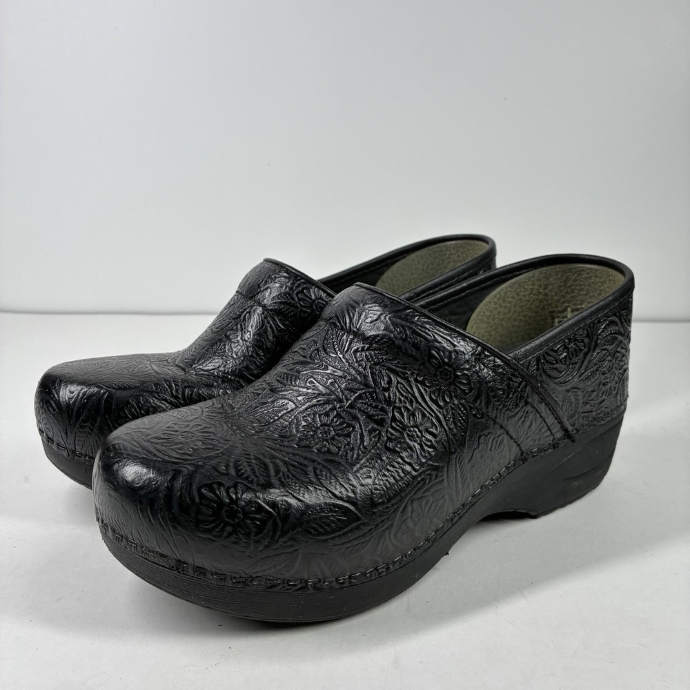 Dansko XP 2.0 Women's US 7.5-8/38 Black Floral Tooled Leather Professional Clogs
